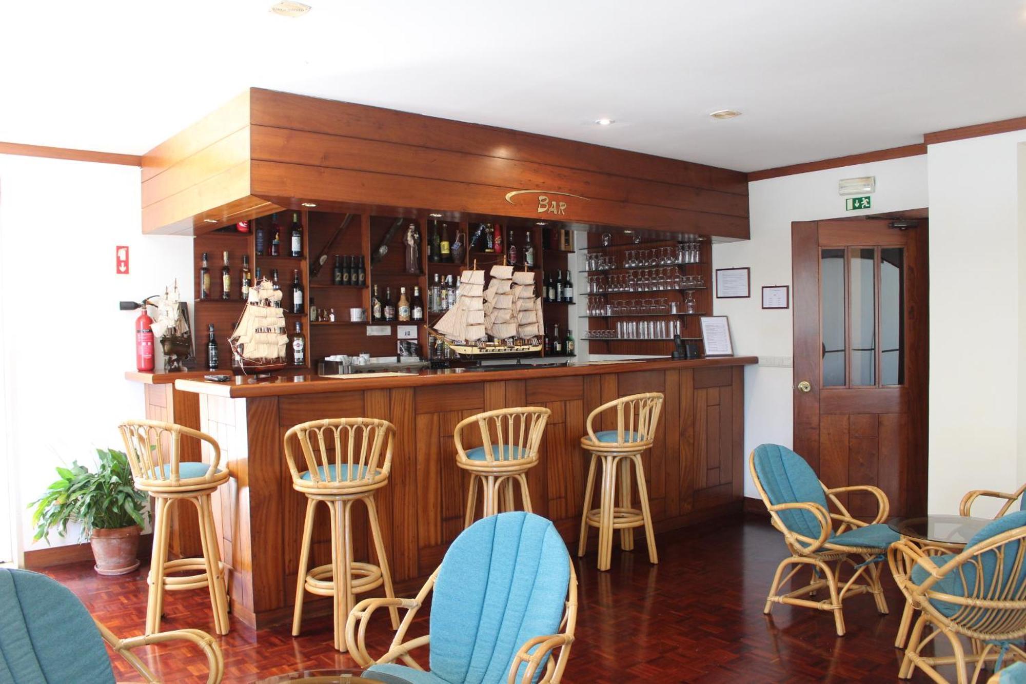 Hotel Santo Antonio Da Baia Сан-Мартинью-ду-Порту Экстерьер фото